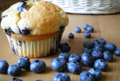 Blueberry Muffins with White Chocolate and Poppy Seeds Photo 1