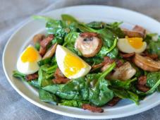 Spinach Salad with Warm Bacon Dressing Photo 10