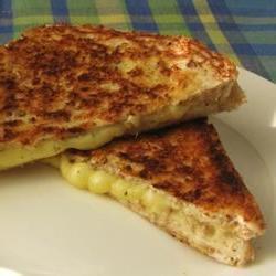 Quick and Easy Grilled Cheese Photo